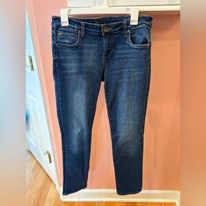 KUT classic blue jeans size 6 NEW!